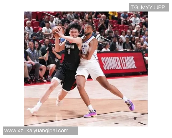 杨瀚森每次触球引观众欢呼应该将比赛用球归他所有