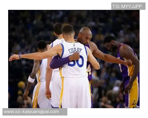 美媒分享库里一家六口温馨聚餐照片时光荏苒令人感慨不已